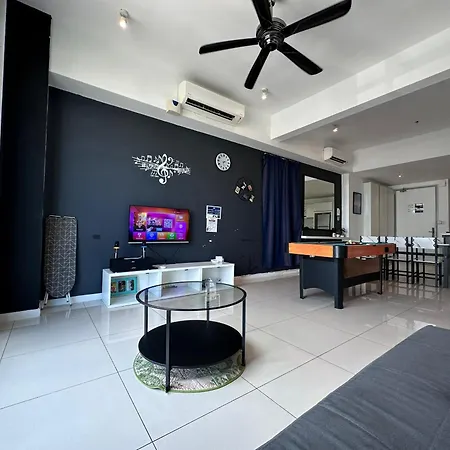 Restary: Musical Suites with Infinity Pool Near Imago Mall